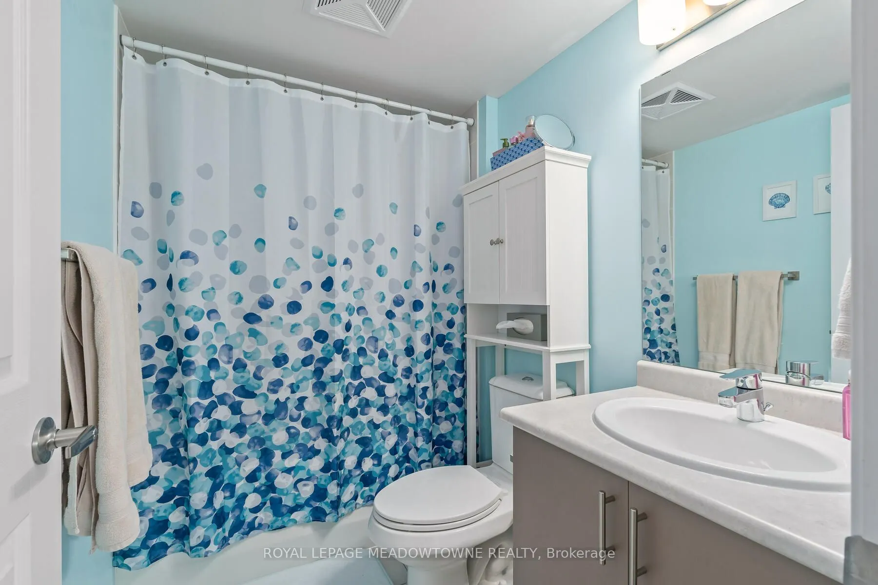 716 Main Street E, #207