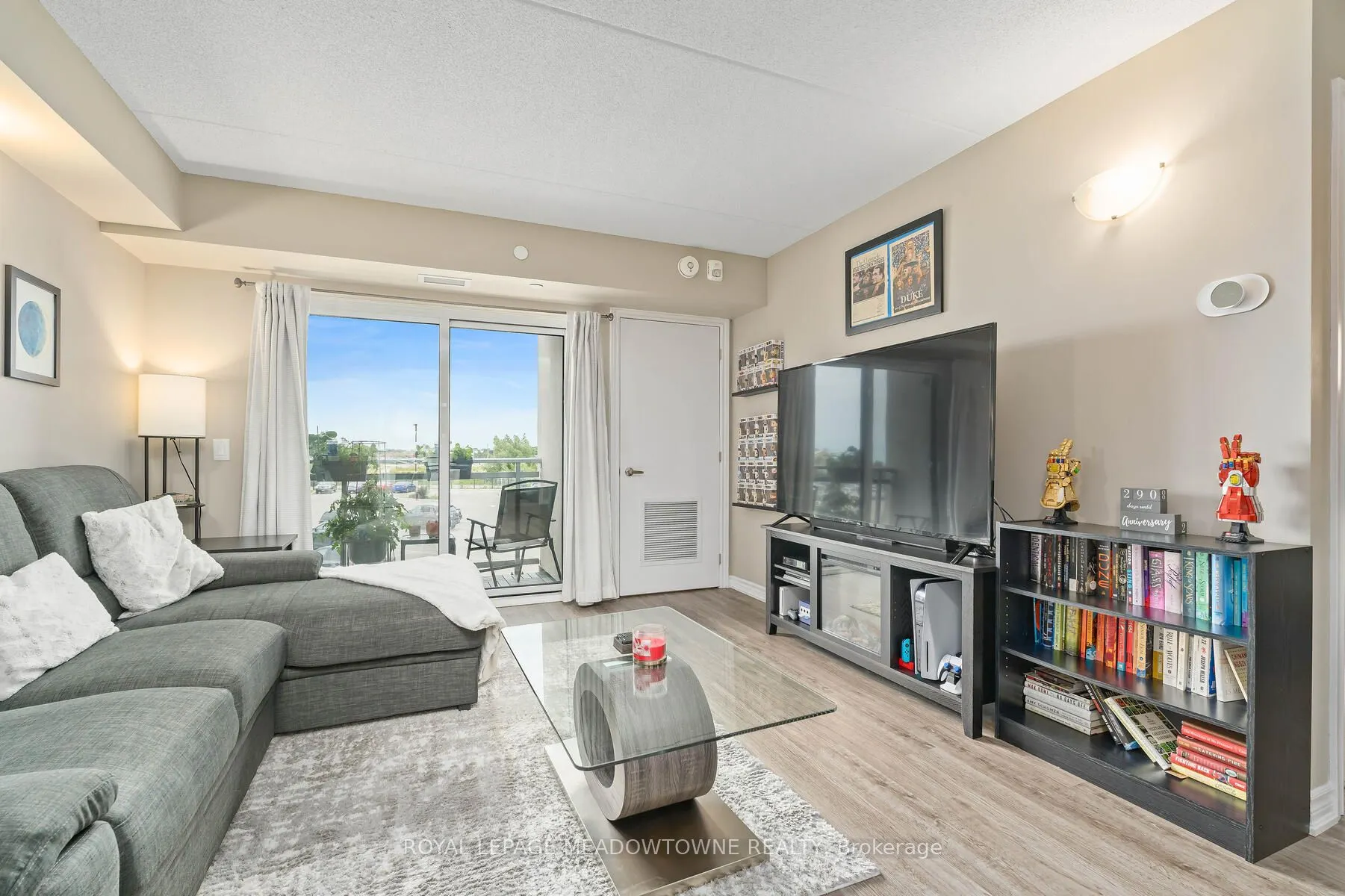 716 Main Street E, #207