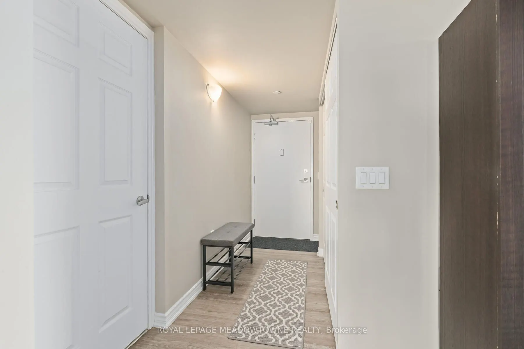 716 Main Street E, #207