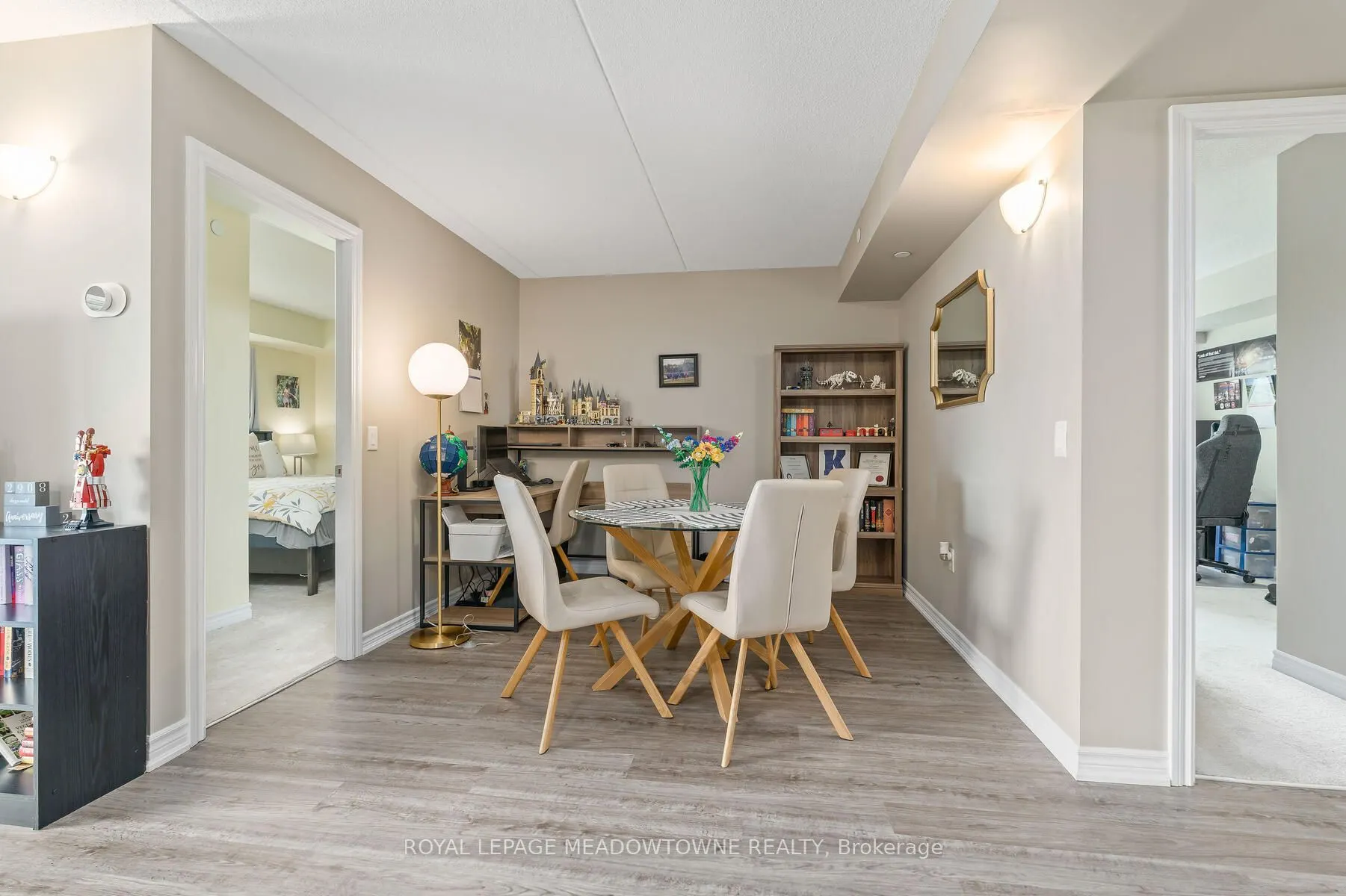 716 Main Street E, #207