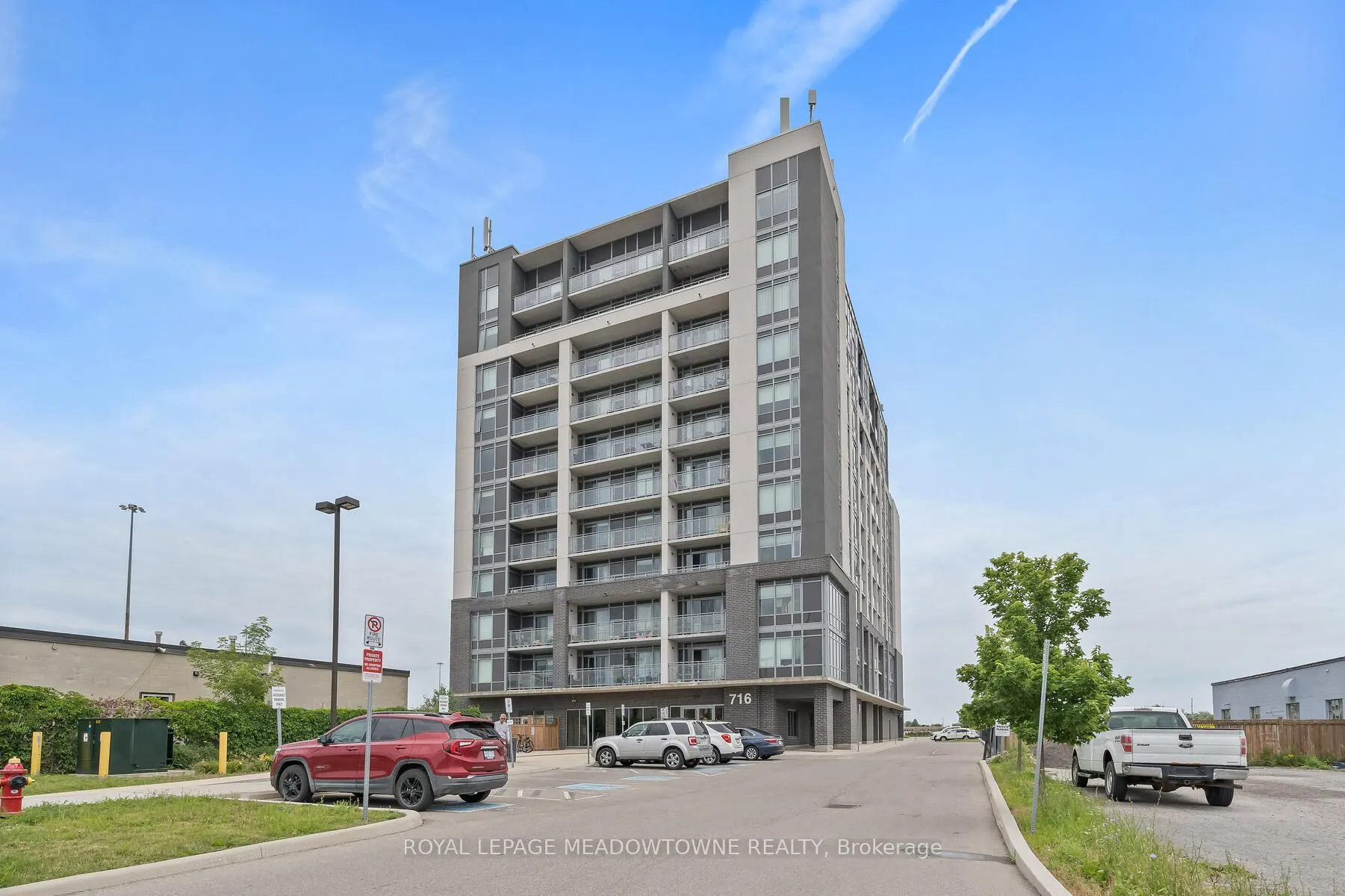 716 Main Street E, #207