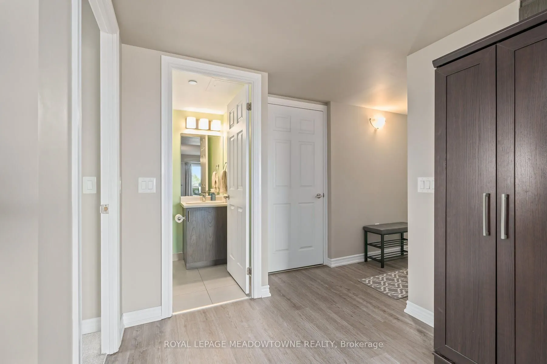 716 Main Street E, #207
