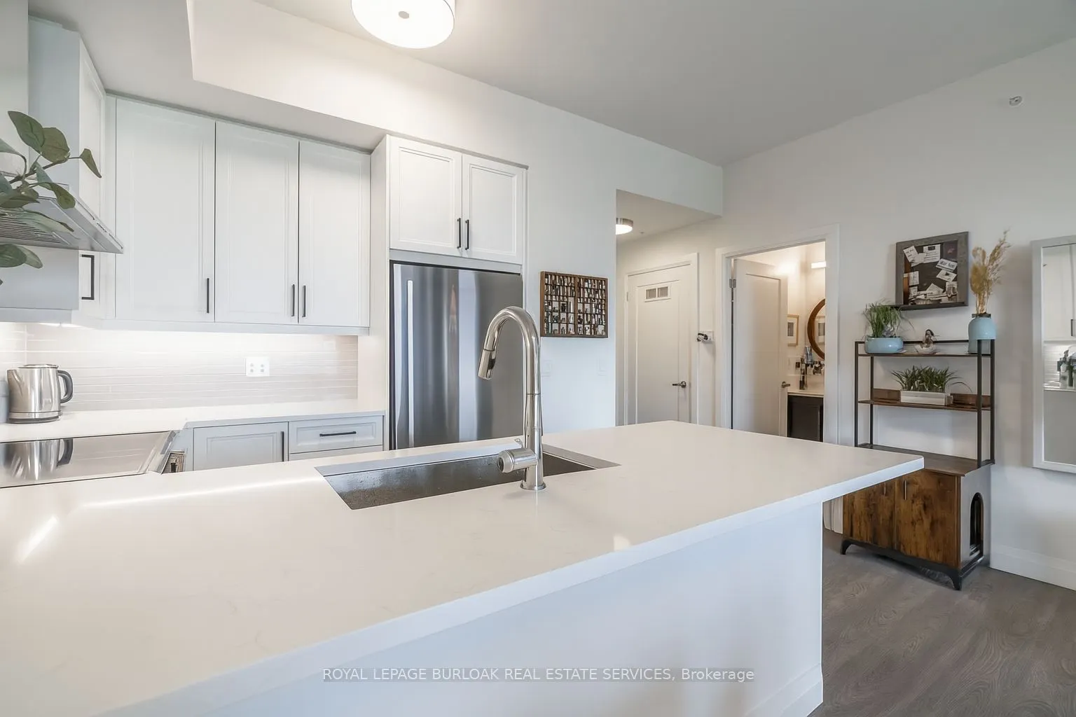 500 Brock Avenue, #604