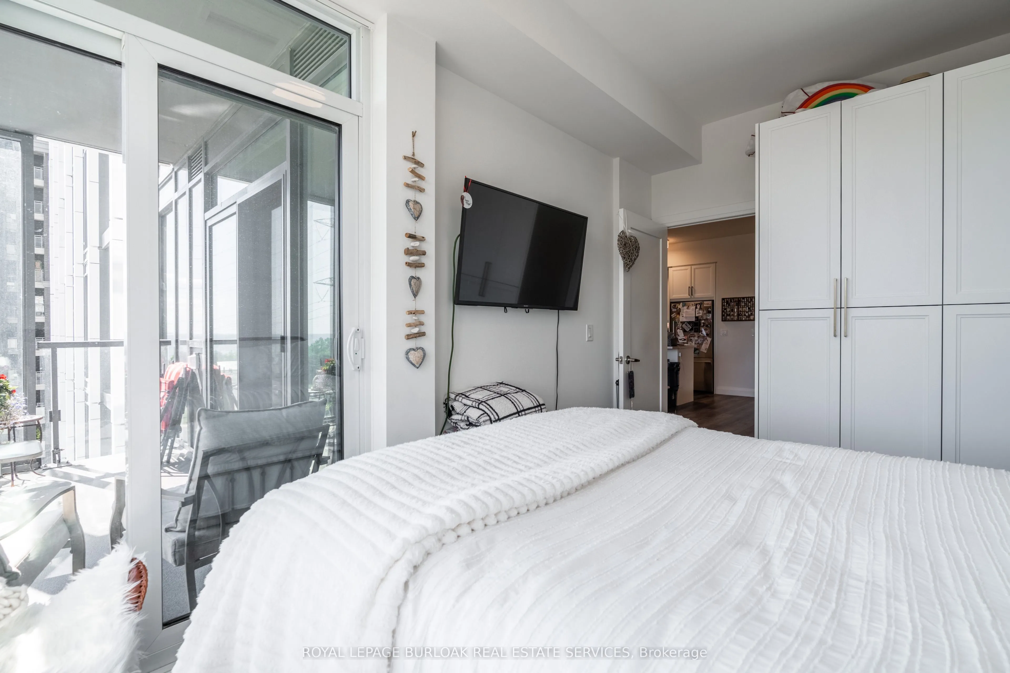 500 Brock Avenue, #604