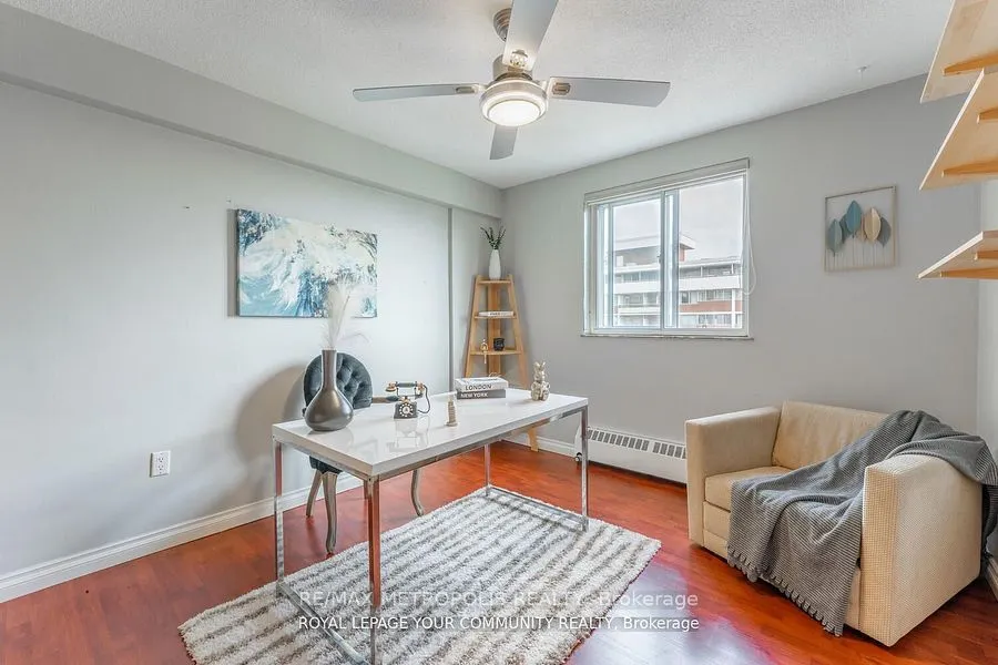 15 Elizabeth Street N, #704