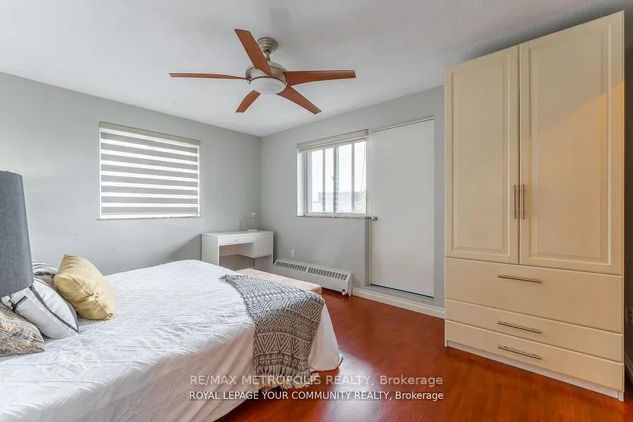 15 Elizabeth Street N, #704