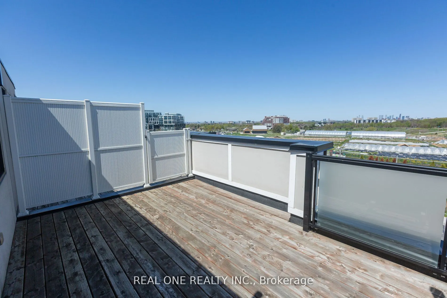 203 Downsview Park Boulevard