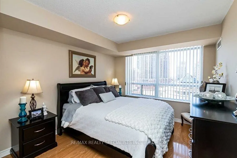 310 BURNHAMTHORPE Road W, #1003