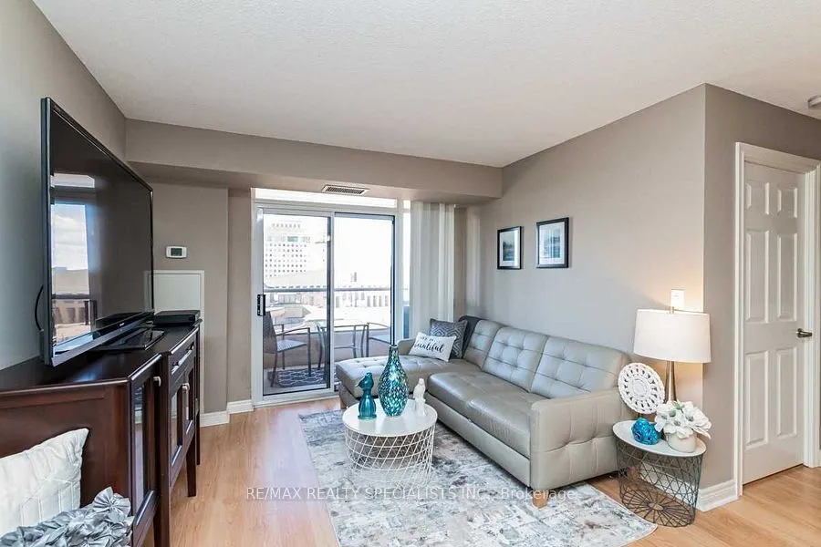 310 BURNHAMTHORPE Road W, #1003