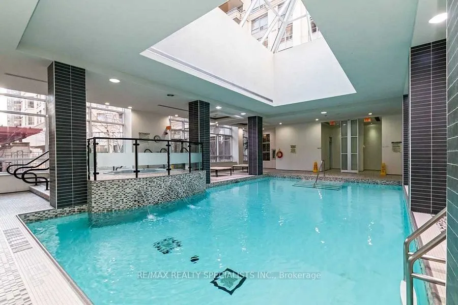 310 BURNHAMTHORPE Road W, #1003
