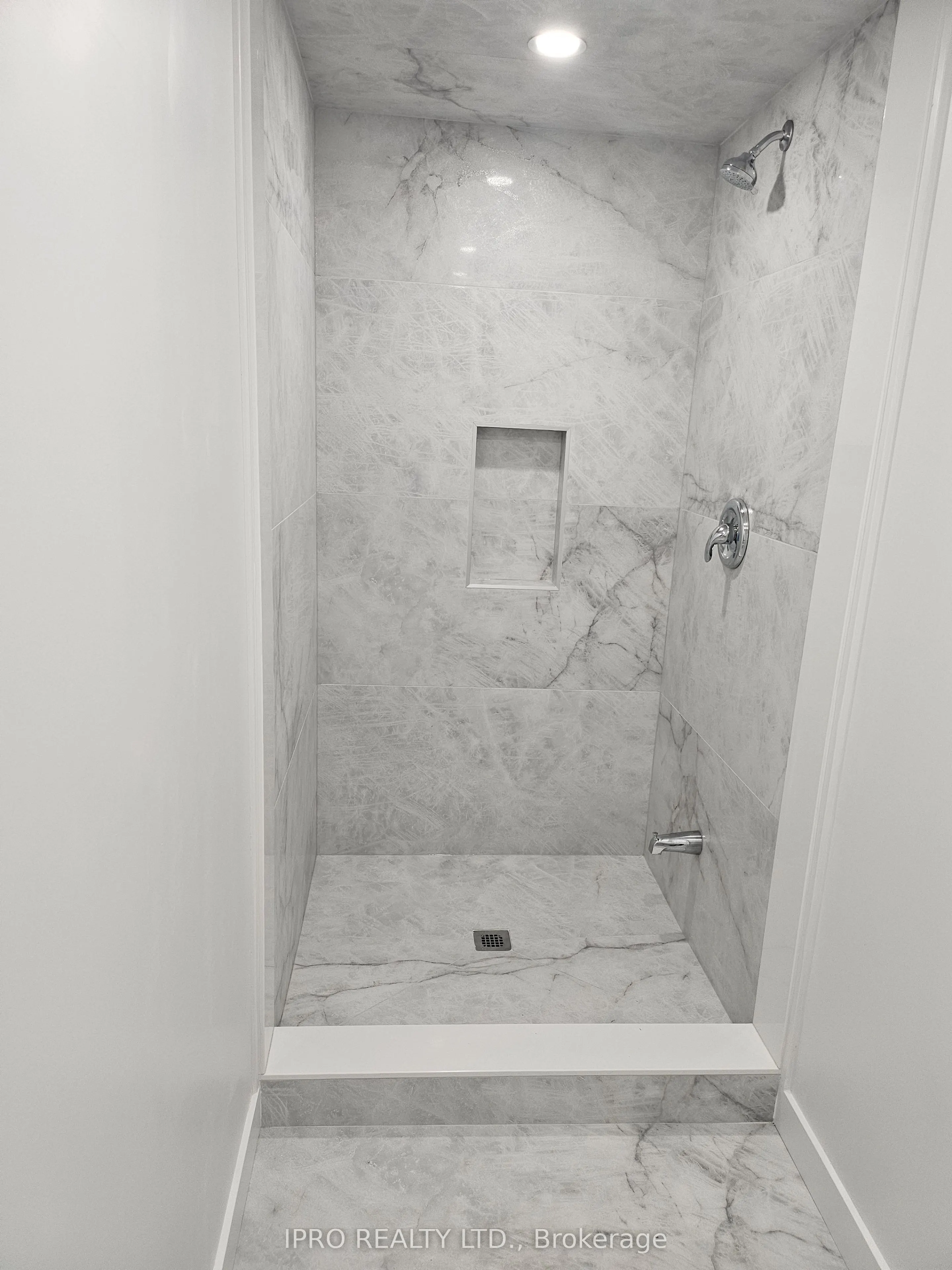 1 Marconi Court, #2B