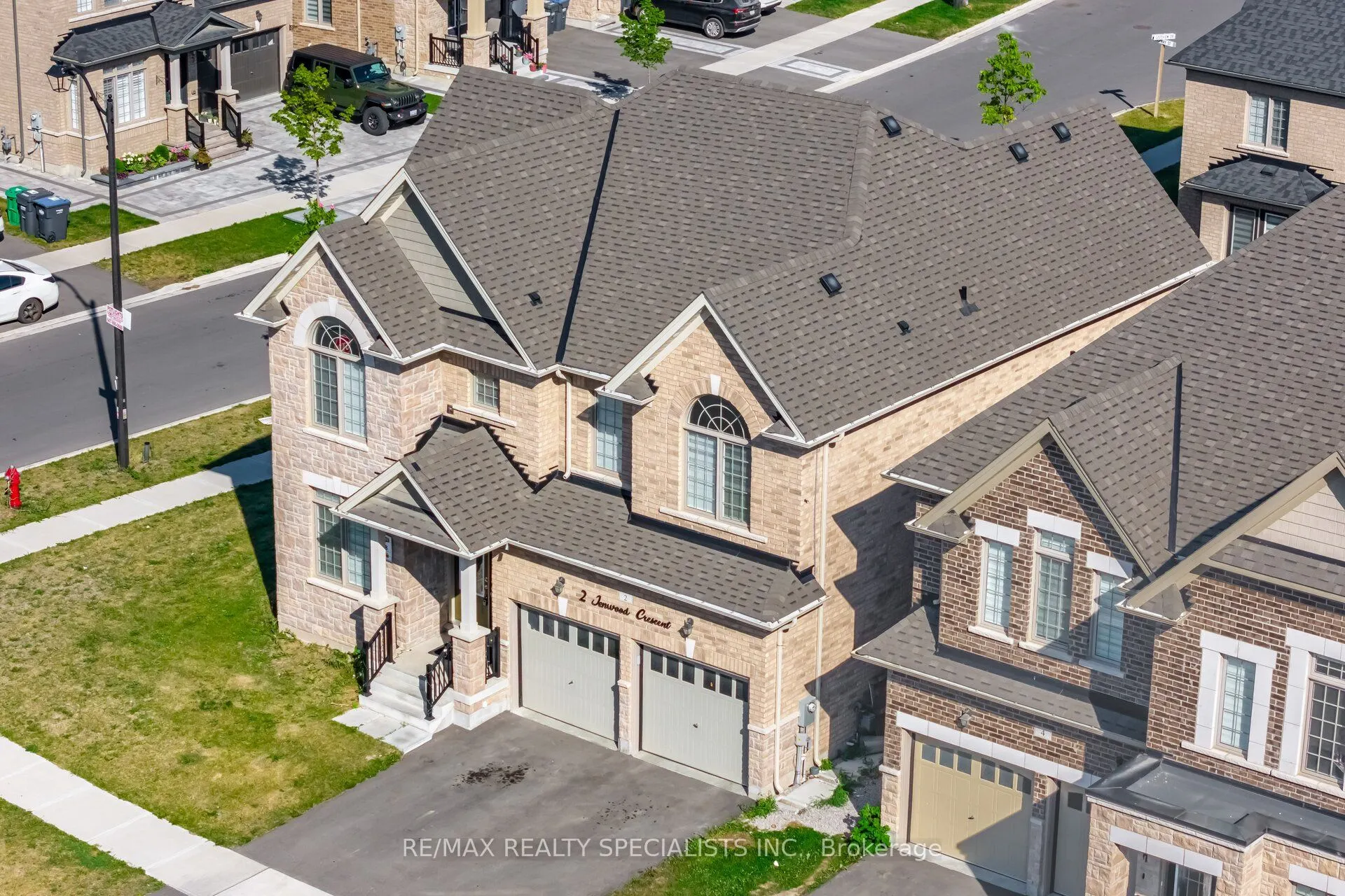 2 Jenwood Crescent