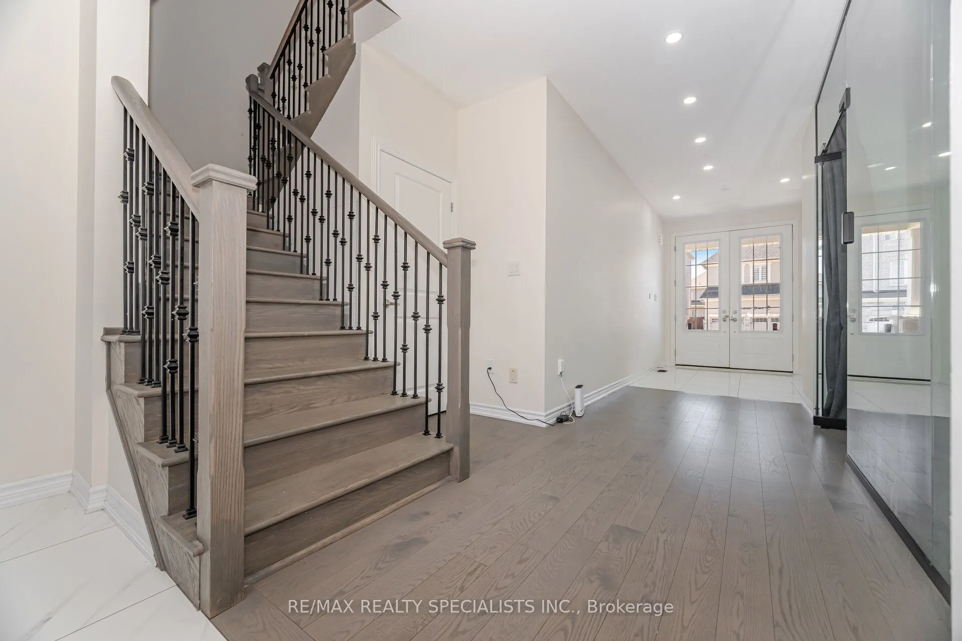 2 Jenwood Crescent