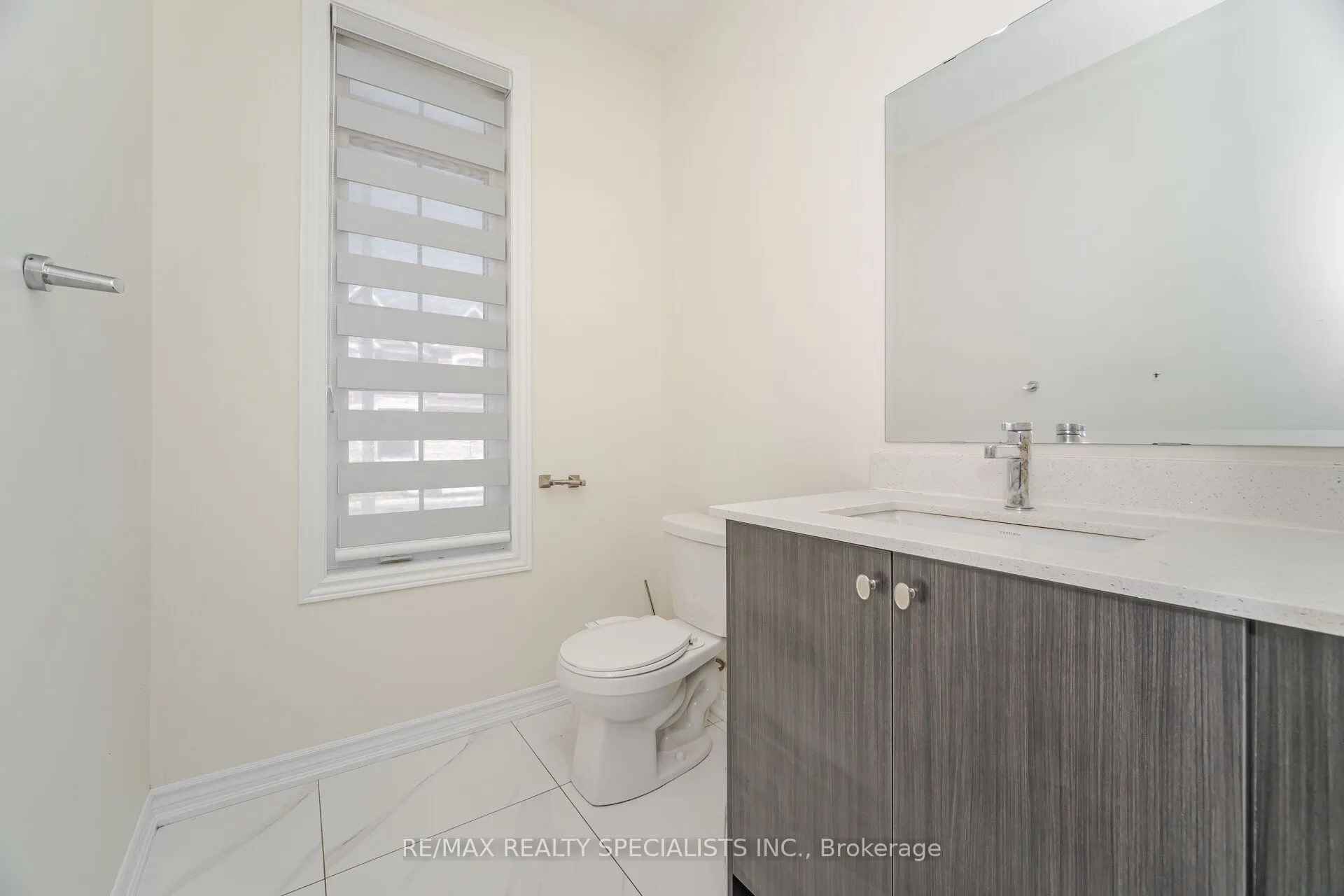 2 Jenwood Crescent