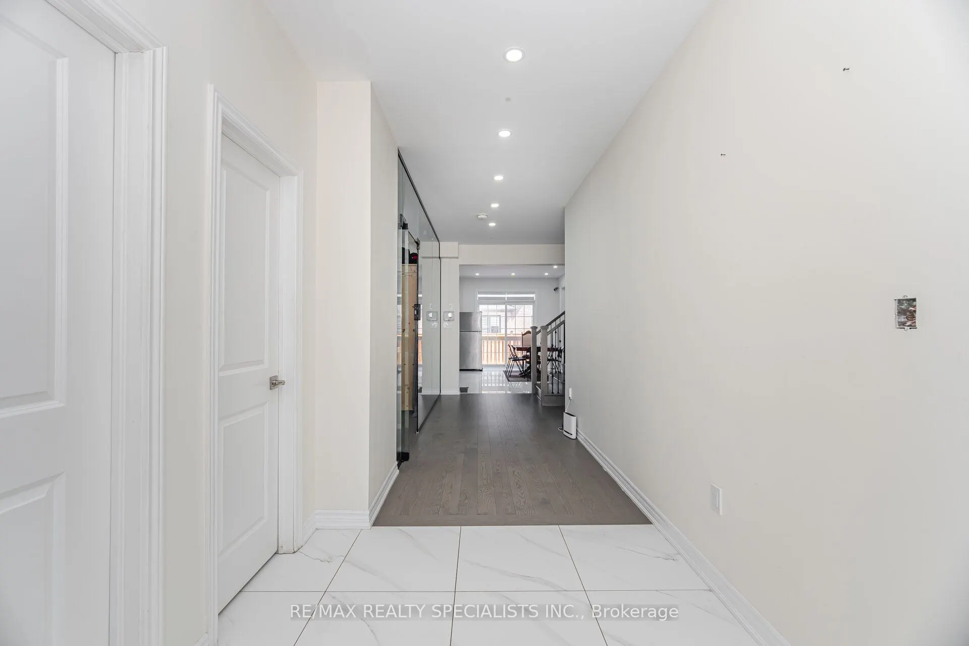 2 Jenwood Crescent