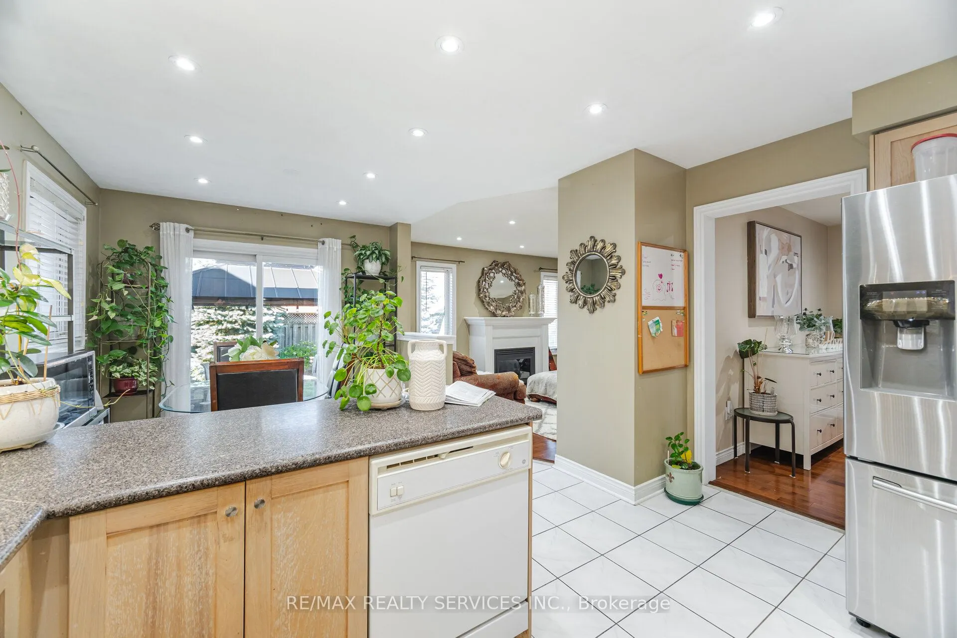 28 Fallstar Crescent