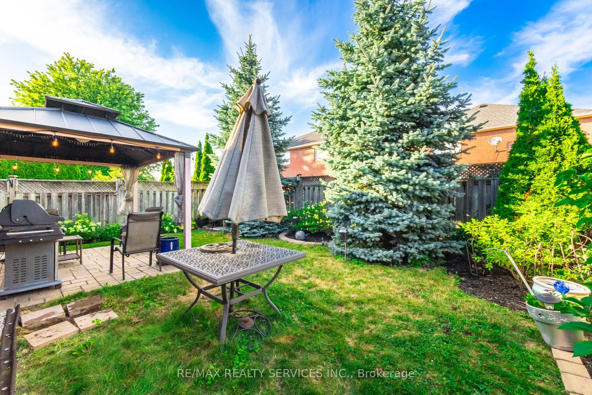 28 Fallstar Crescent