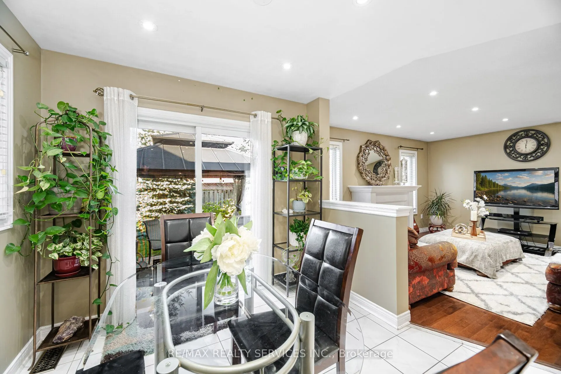 28 Fallstar Crescent