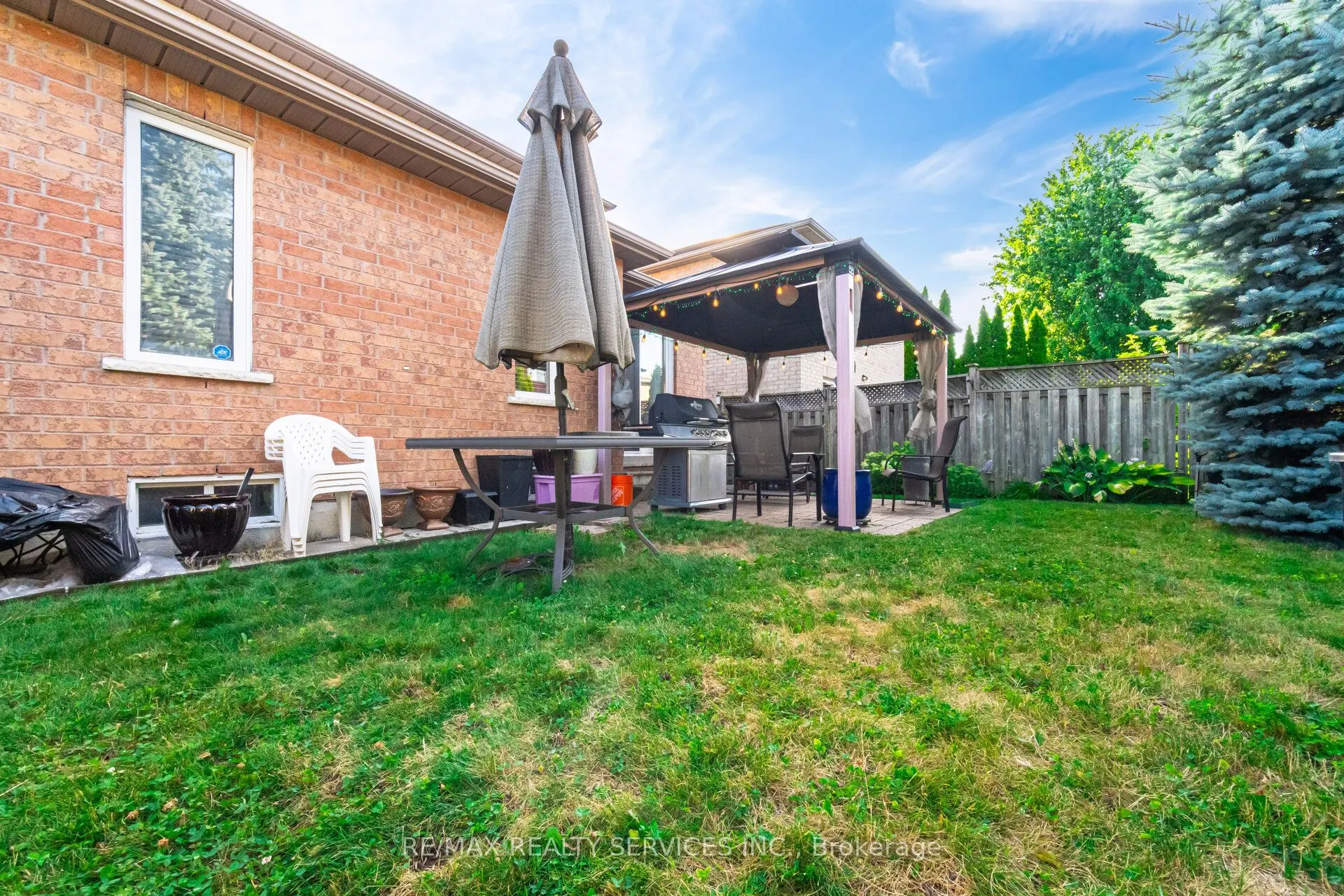 28 Fallstar Crescent