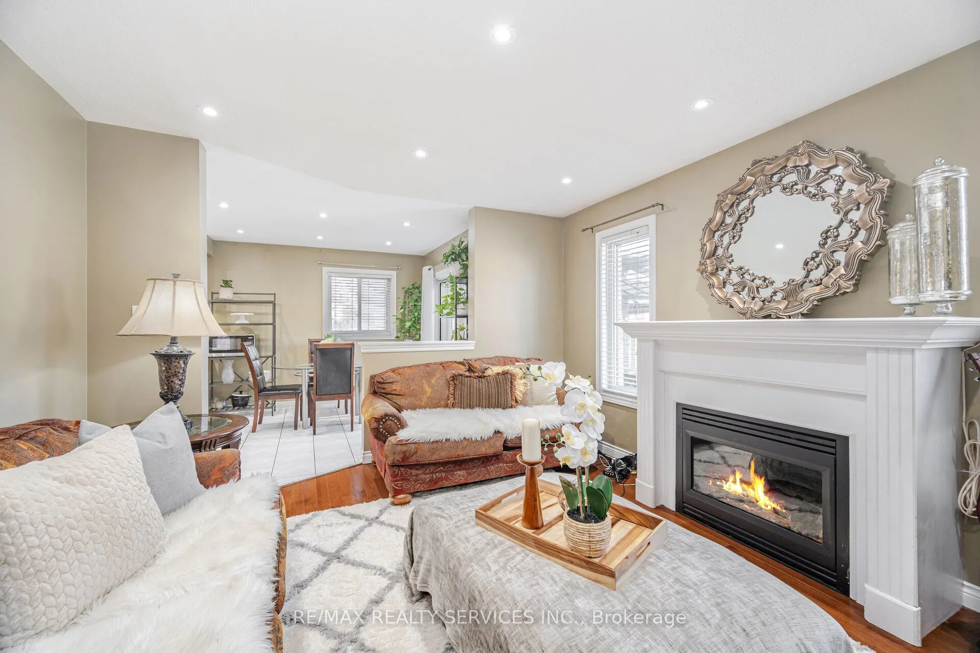 28 Fallstar Crescent