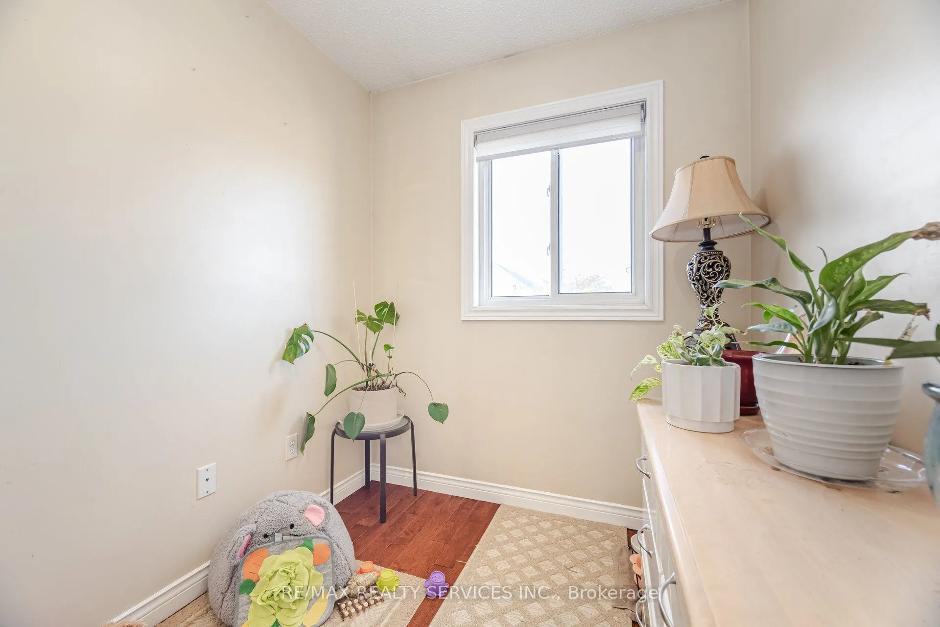28 Fallstar Crescent