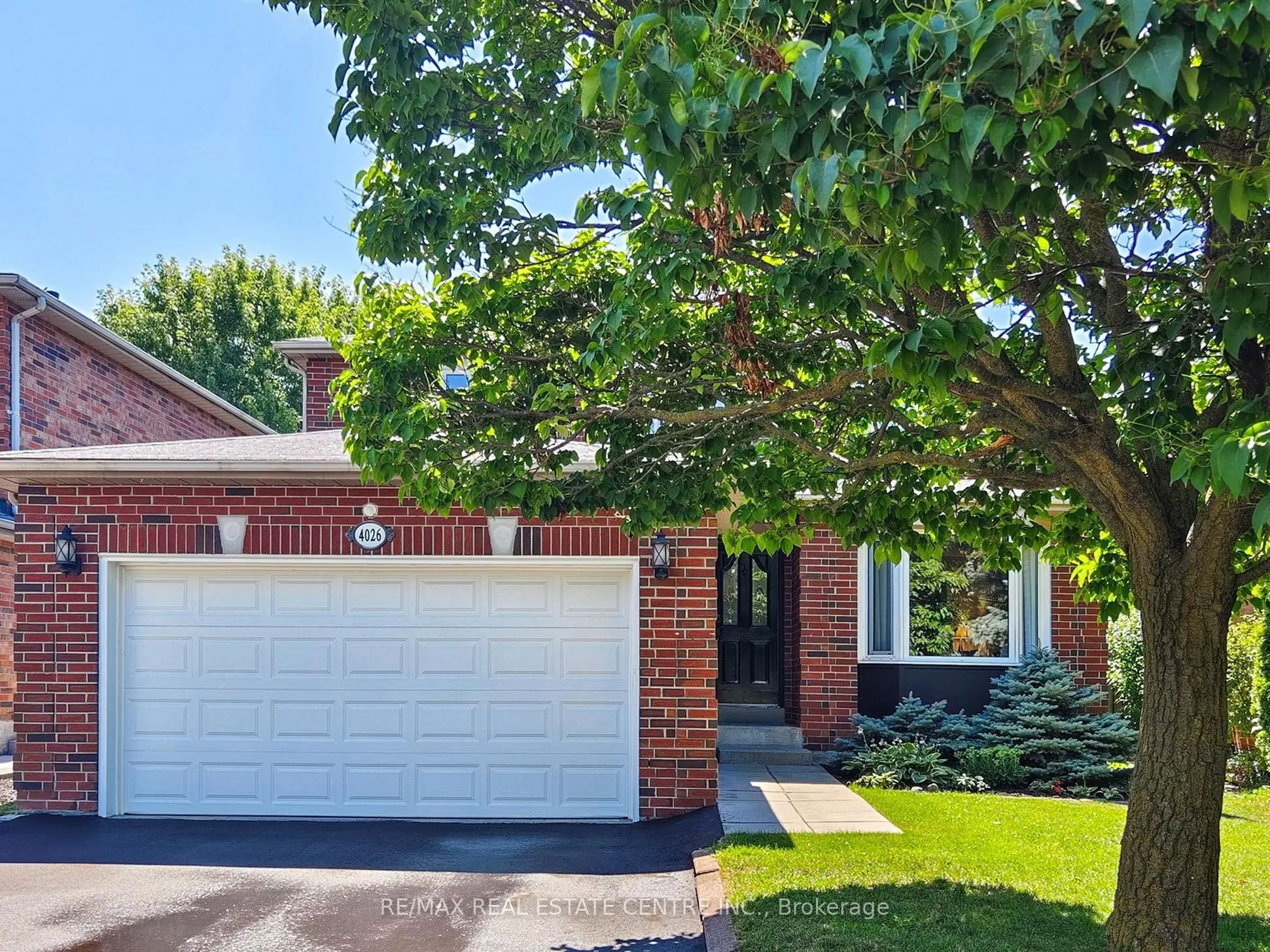 4026 Renfrew Crescent