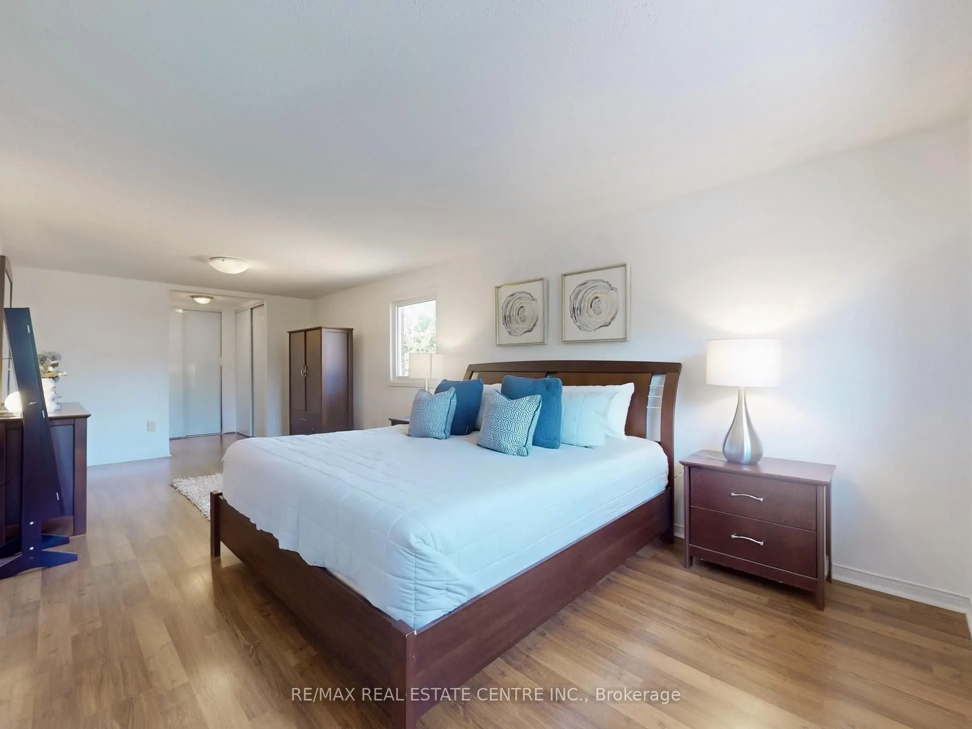 4026 Renfrew Crescent