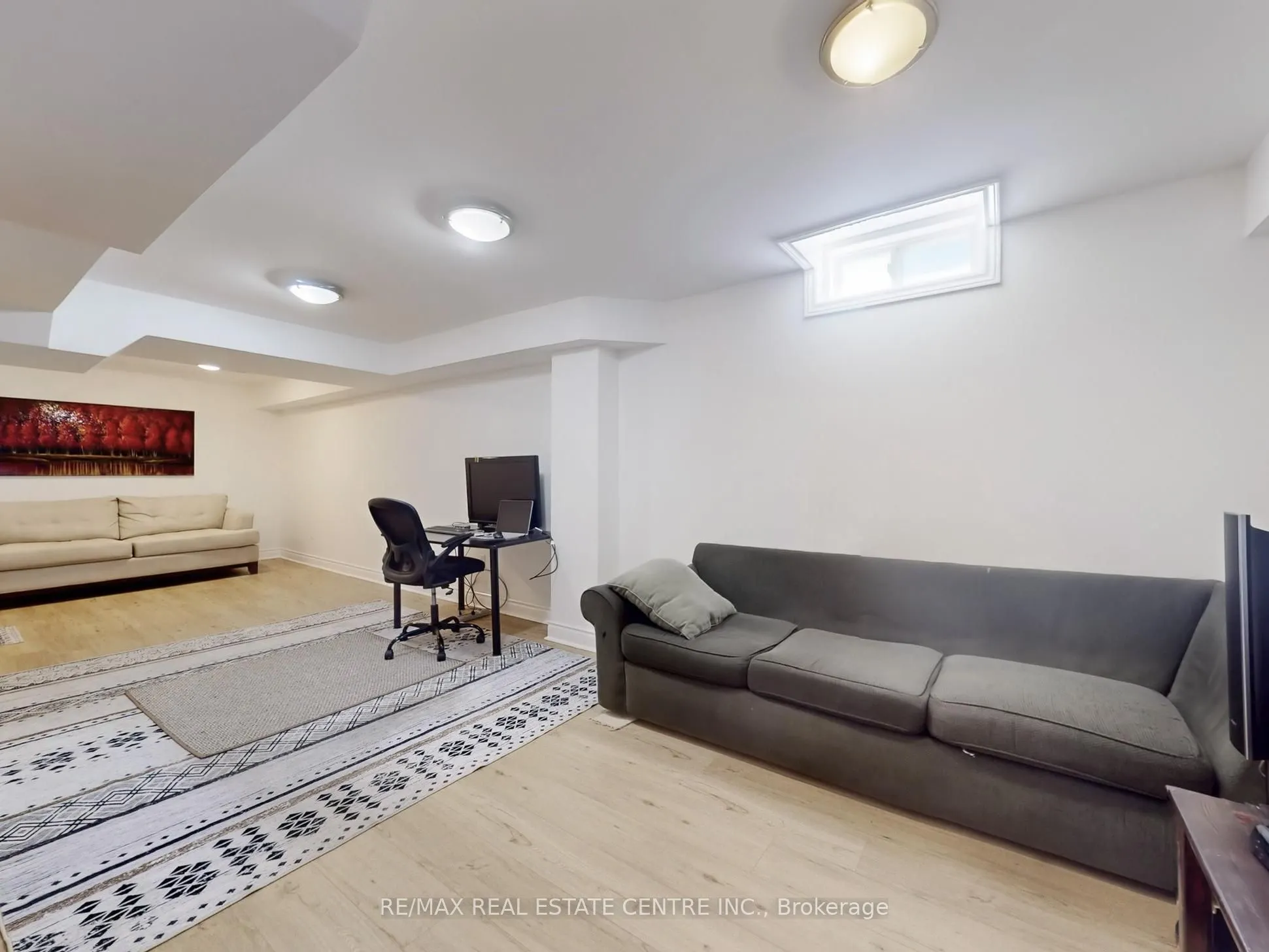 4026 Renfrew Crescent