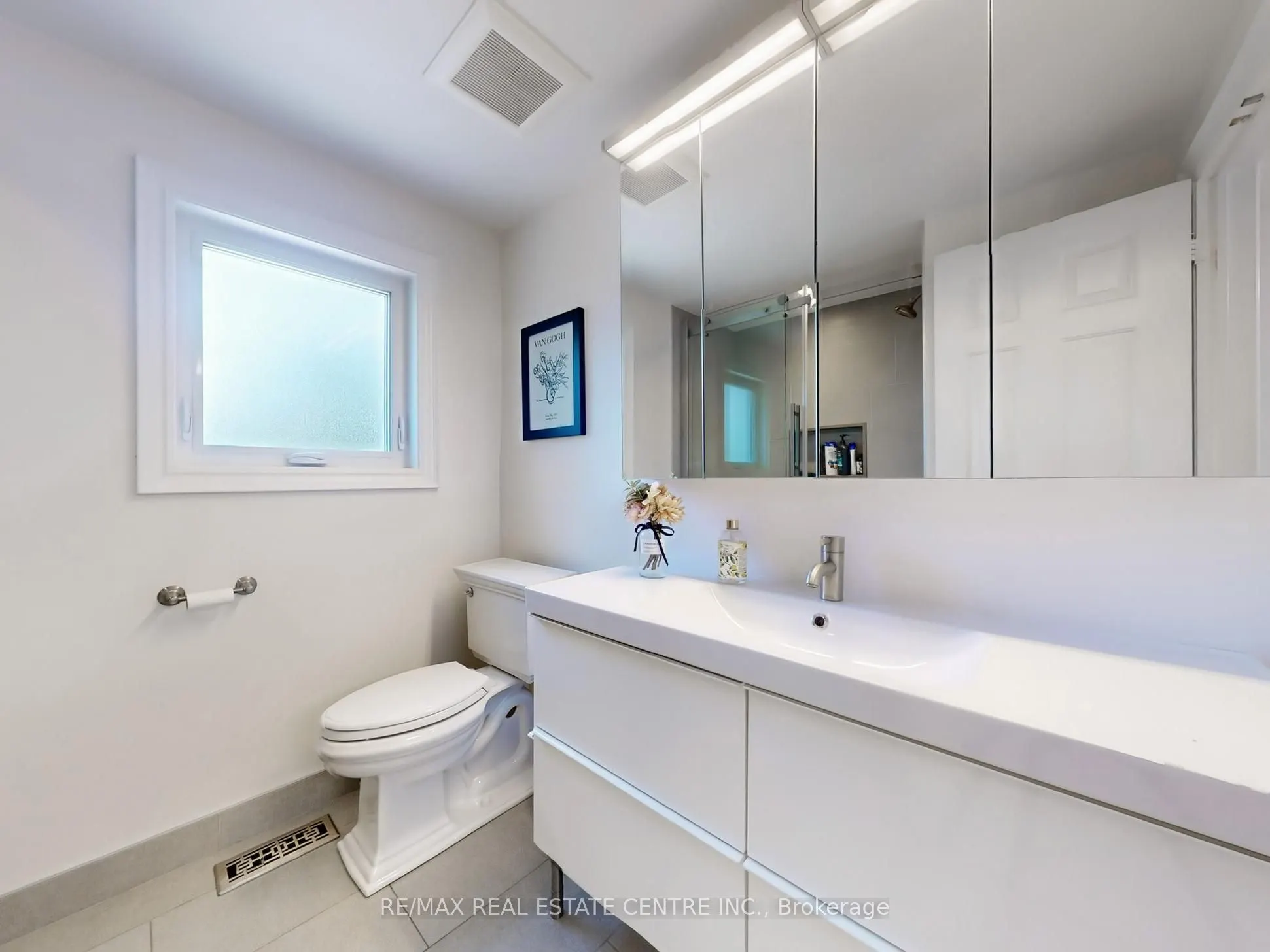 4026 Renfrew Crescent