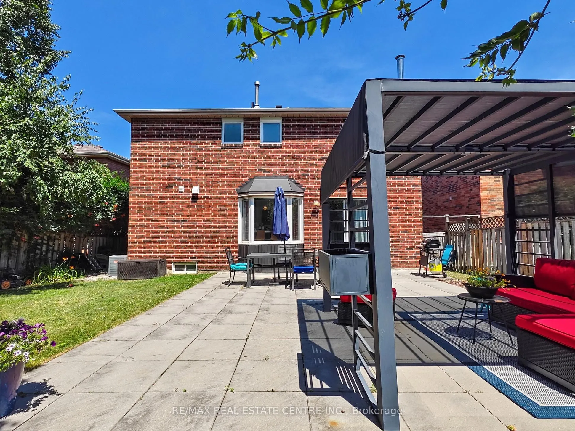4026 Renfrew Crescent