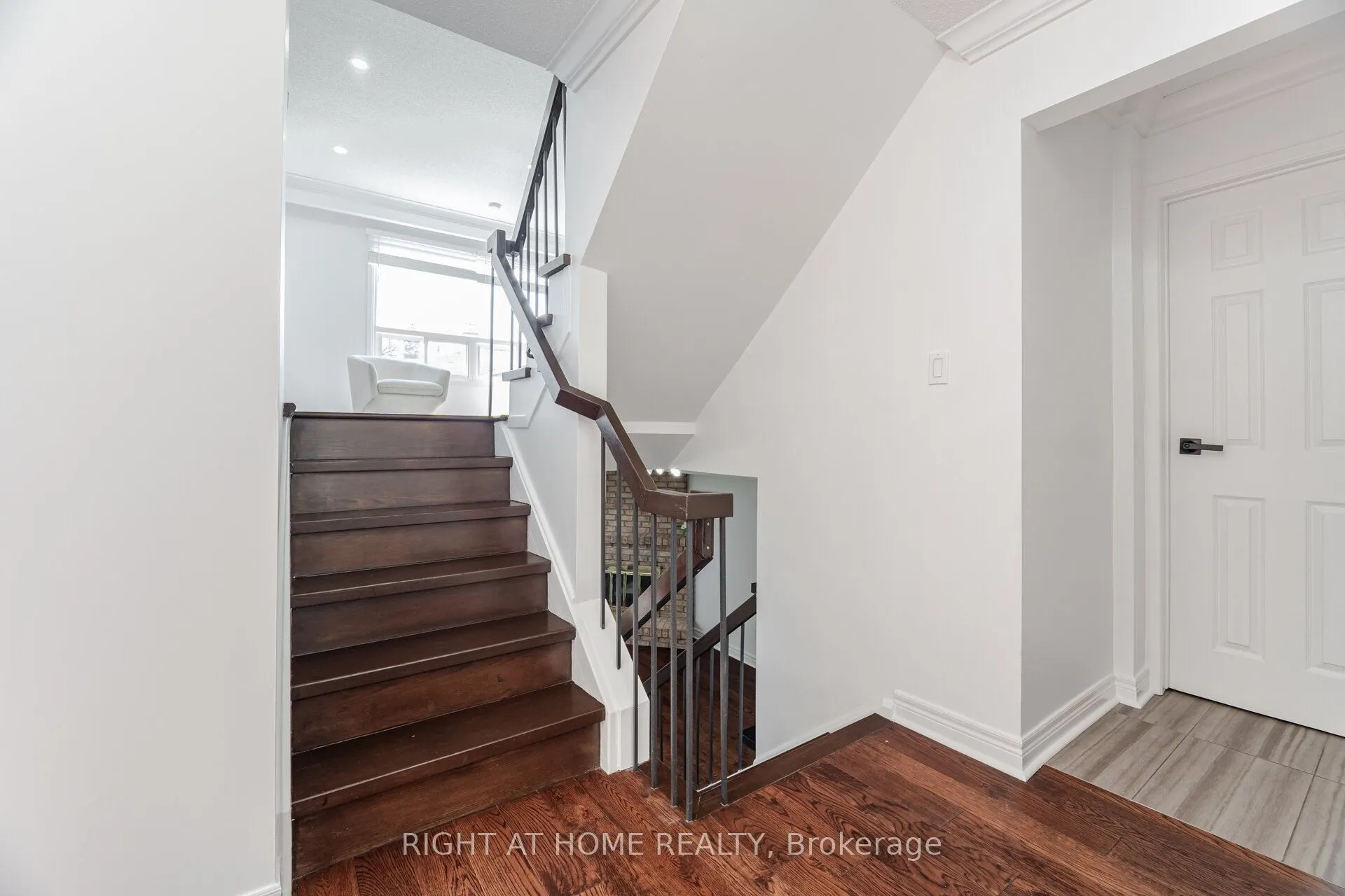 6 Winterfold Drive