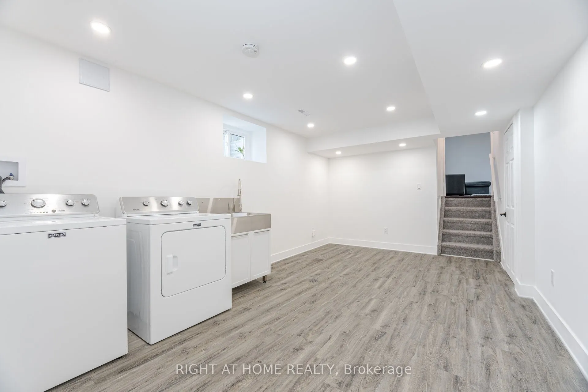 6 Winterfold Drive