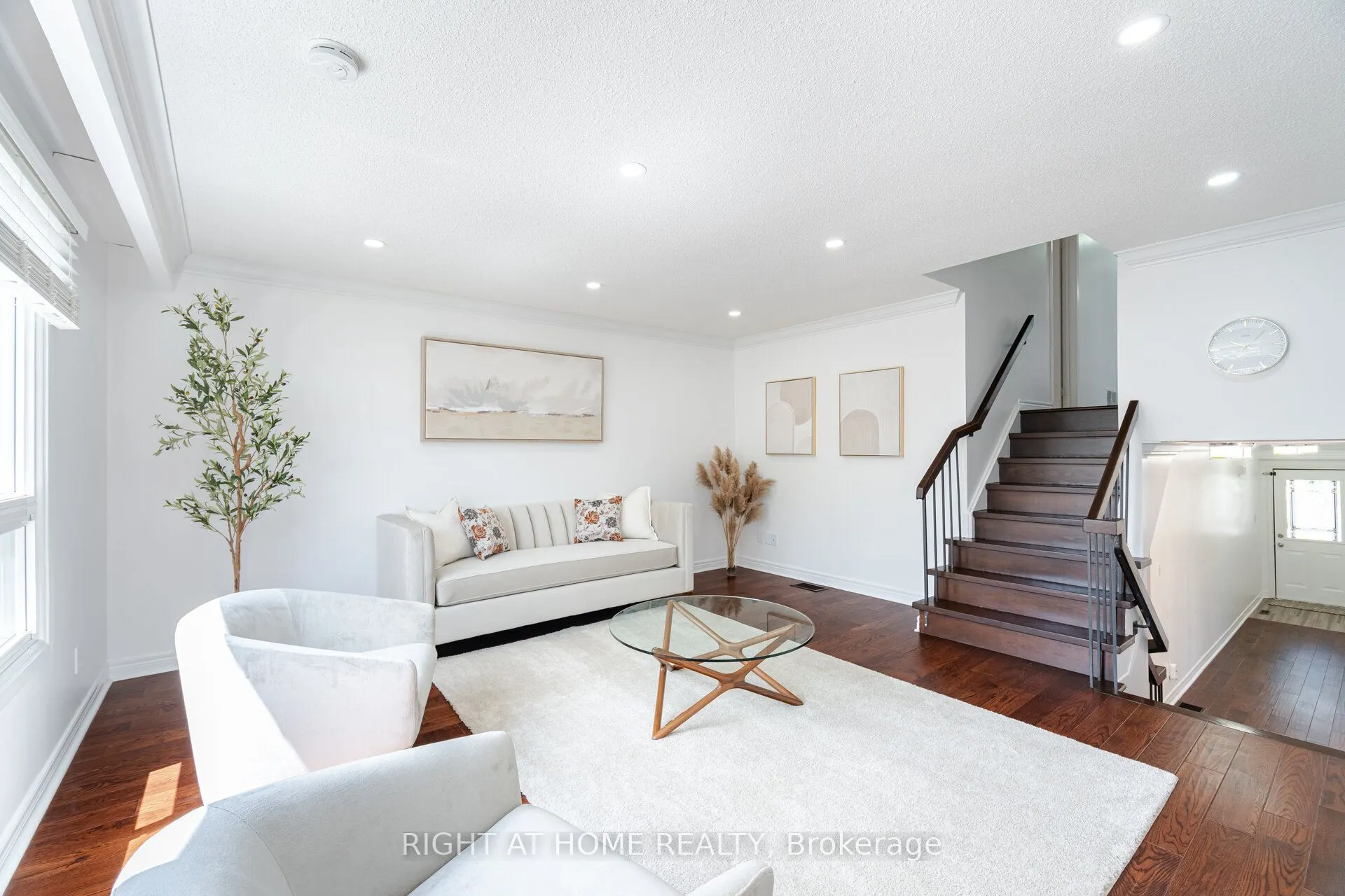 6 Winterfold Drive