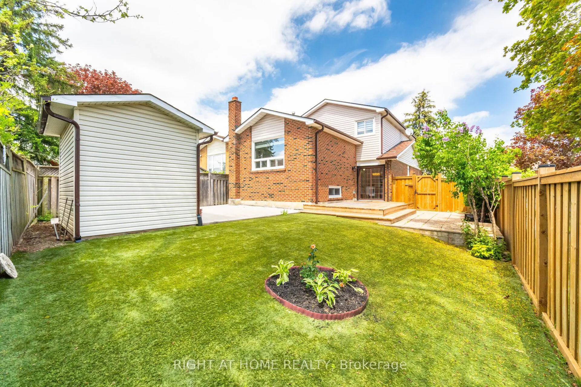 6 Winterfold Drive