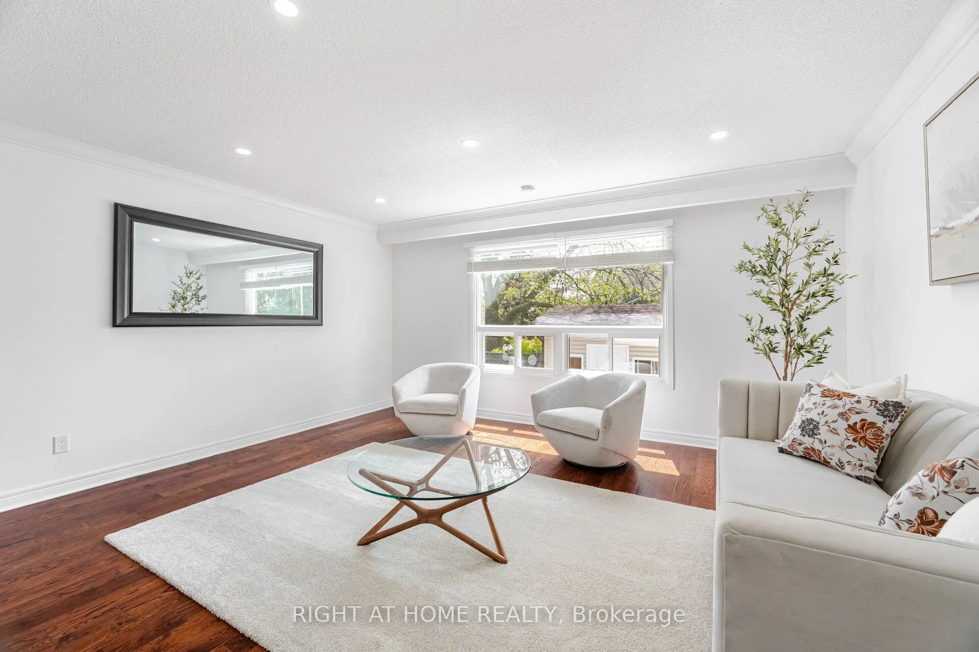 6 Winterfold Drive