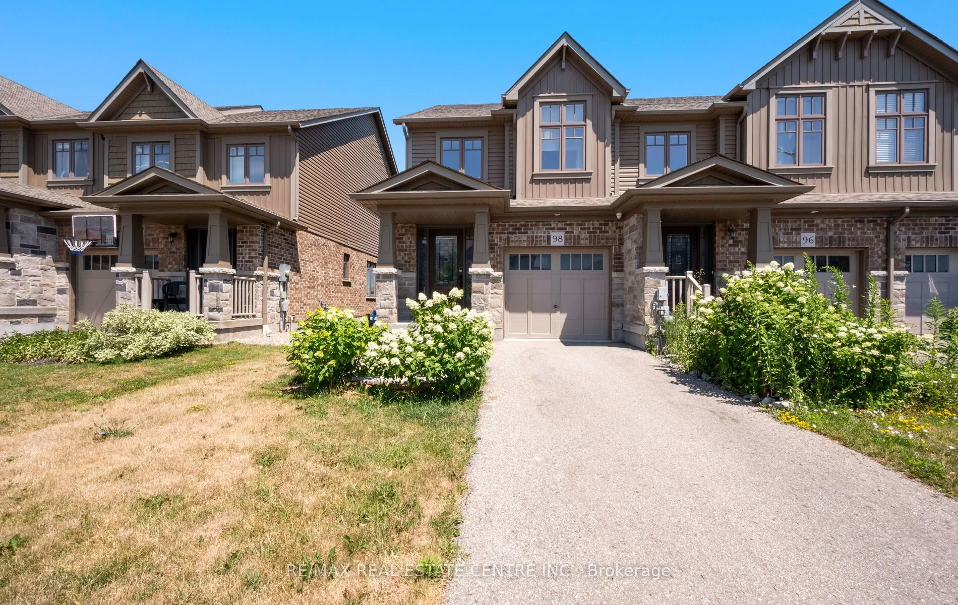 98 Winterton Court