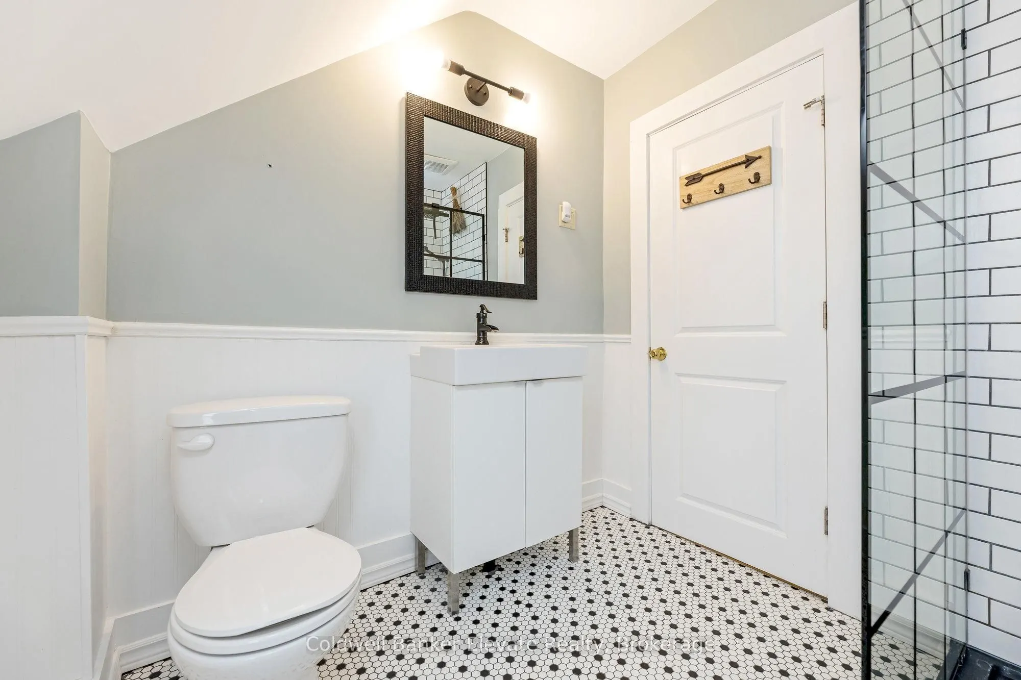 243 Queen Street E