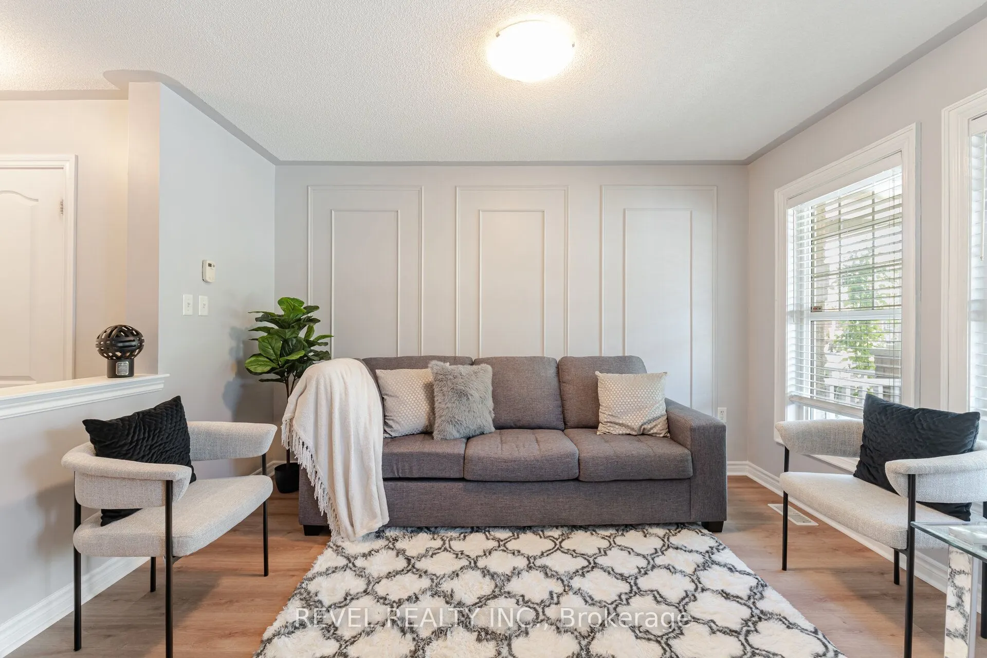 132 SWINDALE Drive