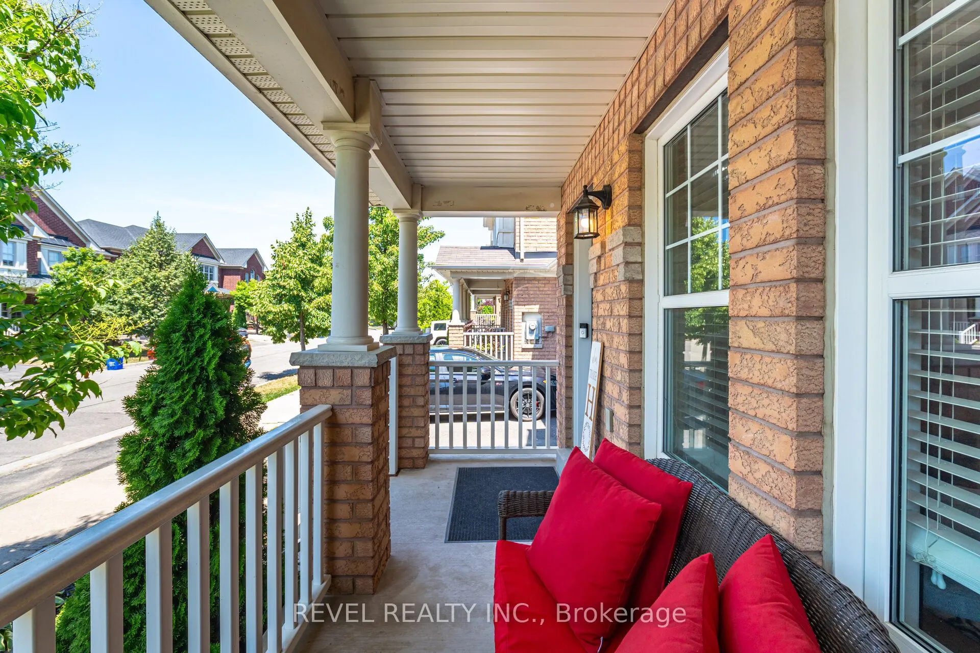 132 SWINDALE Drive
