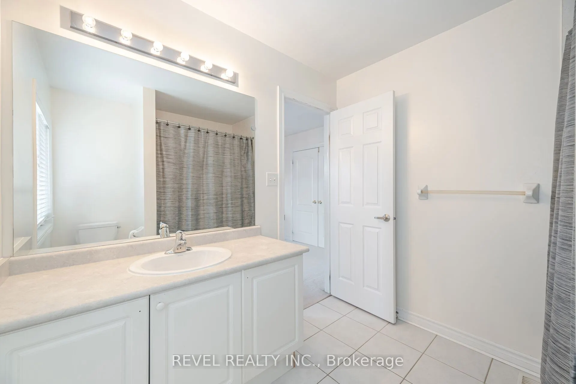 132 SWINDALE Drive