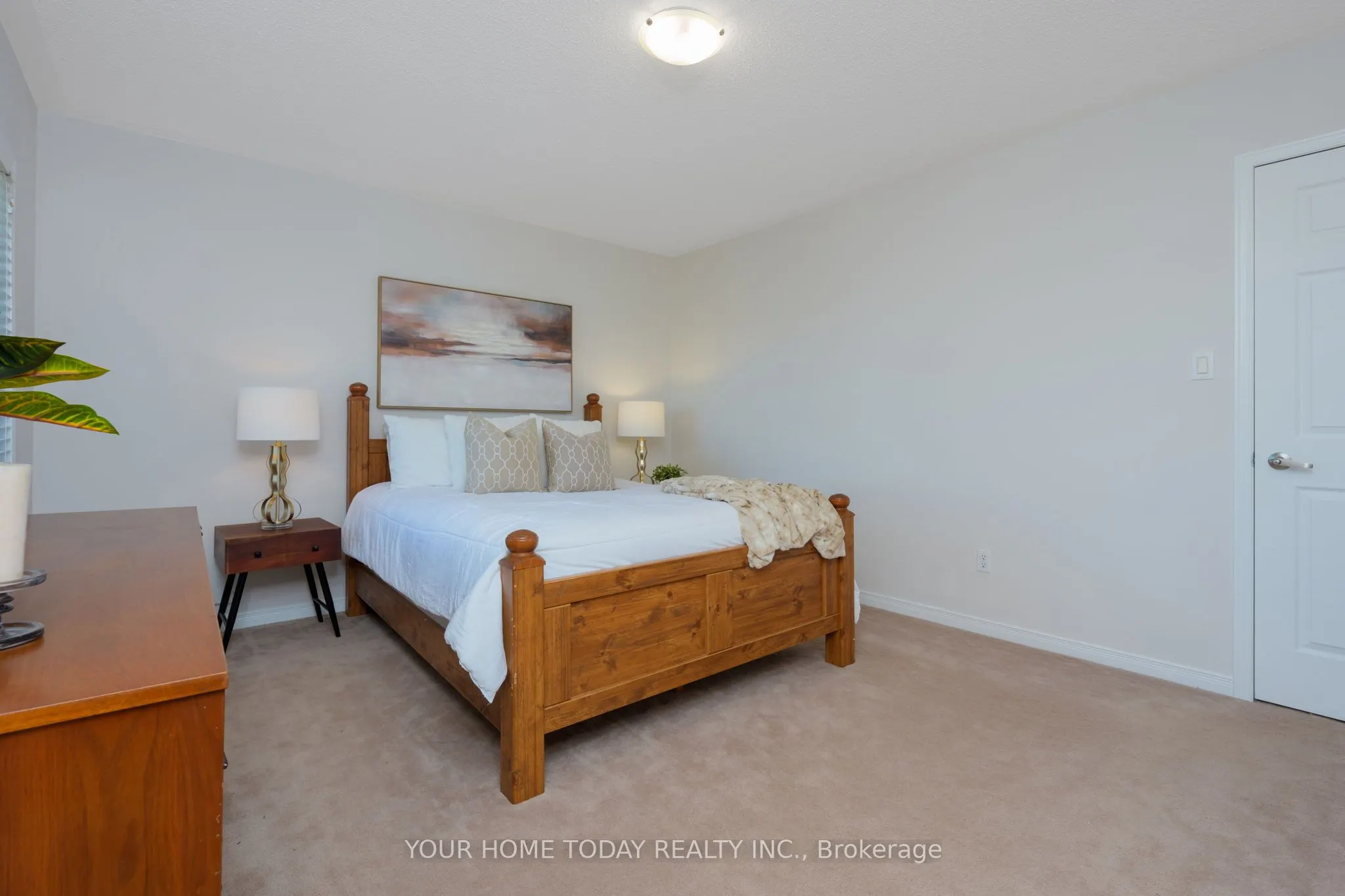 31 Elderberry Gate