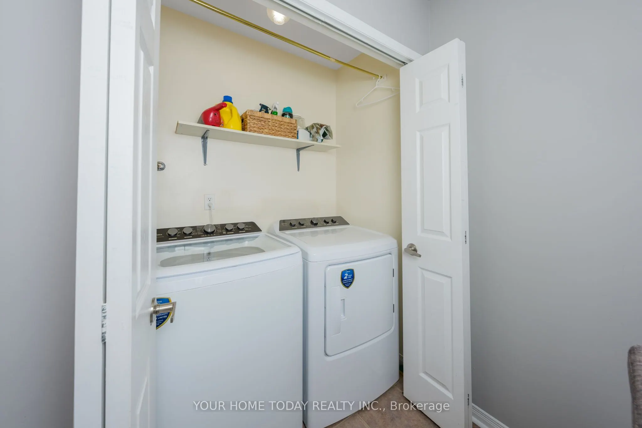 31 Elderberry Gate