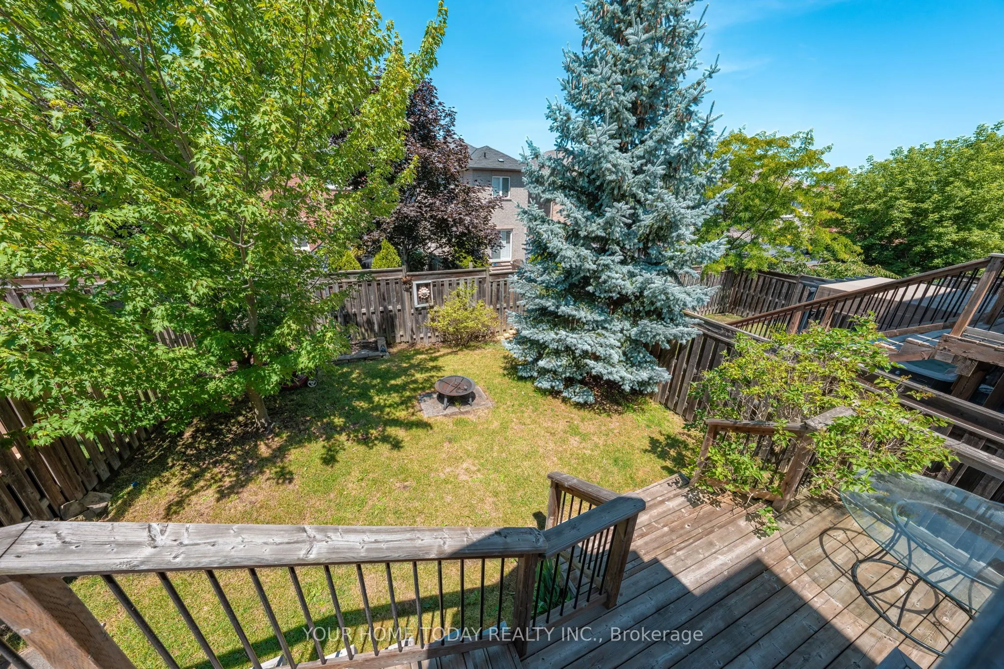31 Elderberry Gate