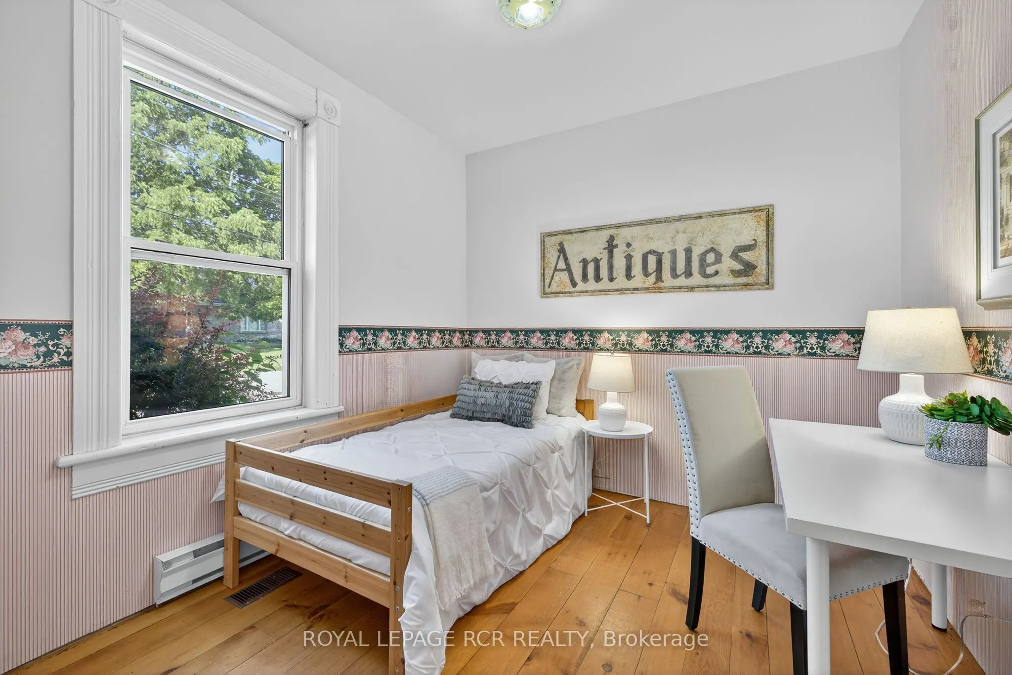 7 Wallace Avenue
