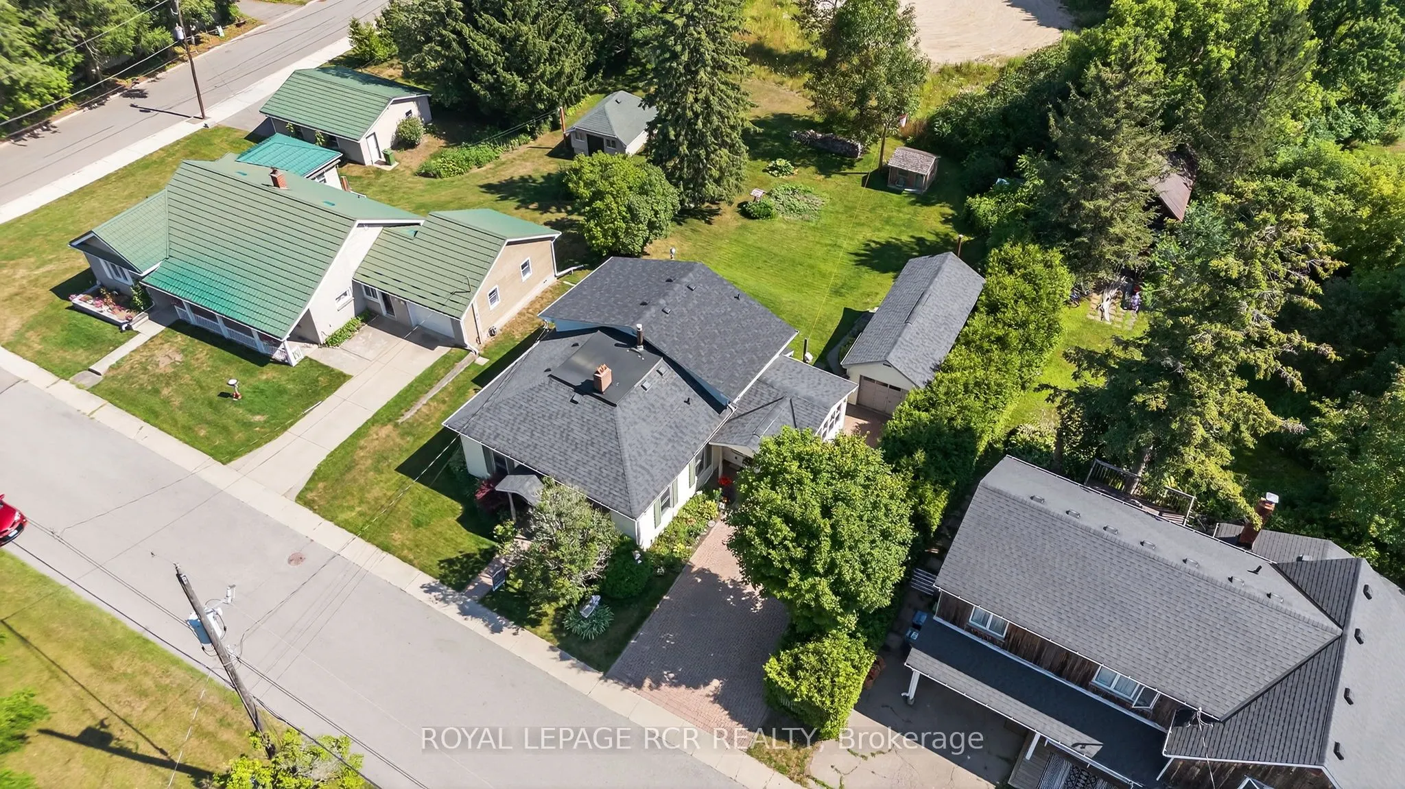 7 Wallace Avenue