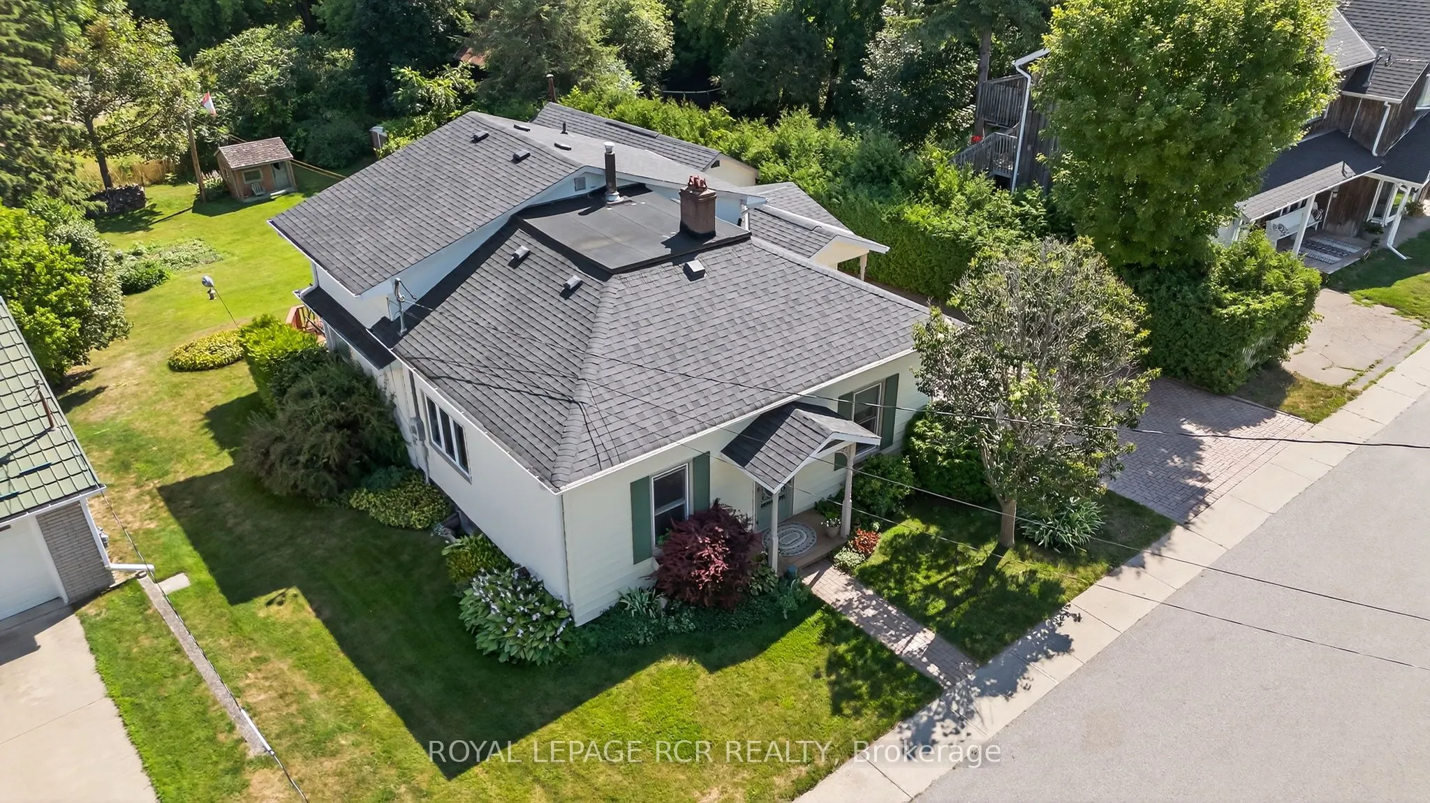 7 Wallace Avenue