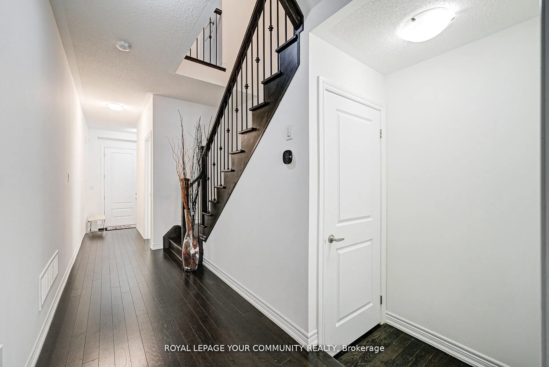 16 Angelfish Road