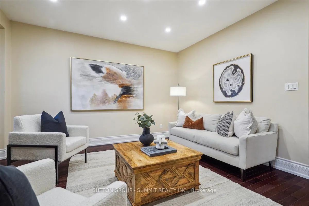 137 Eaglewood Boulevard