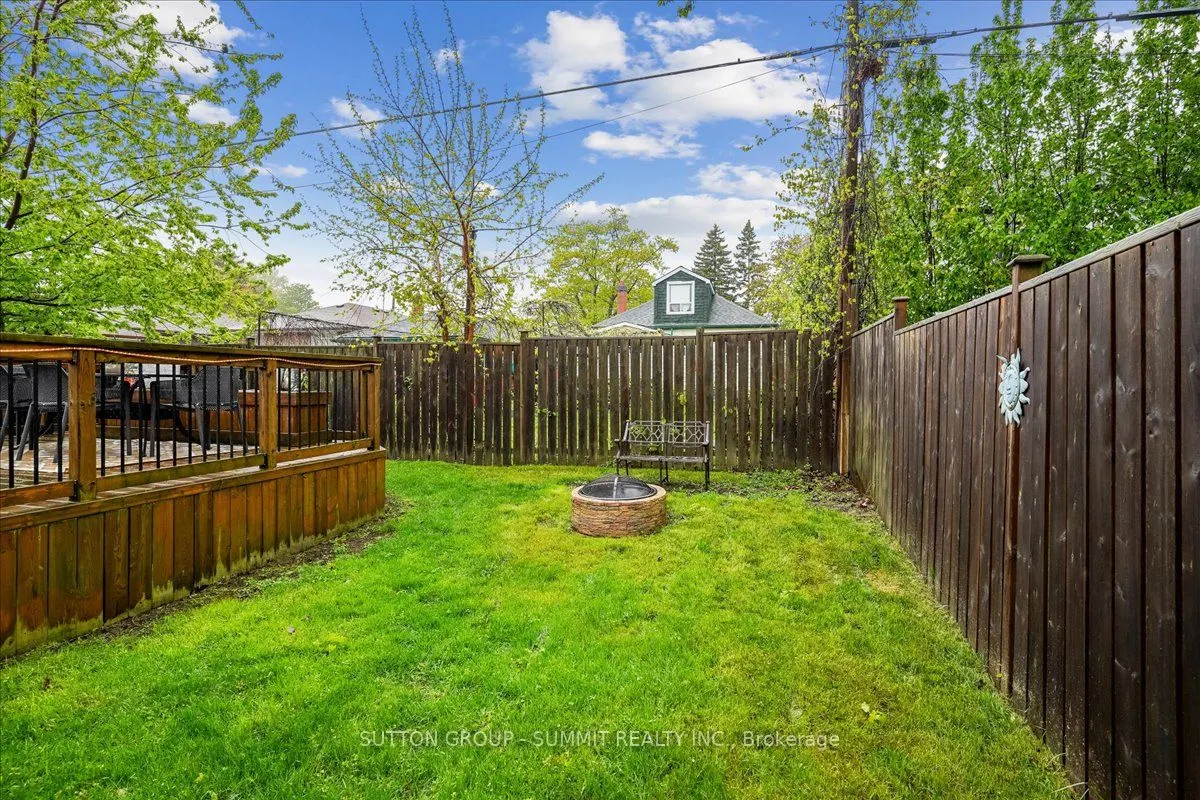 137 Eaglewood Boulevard
