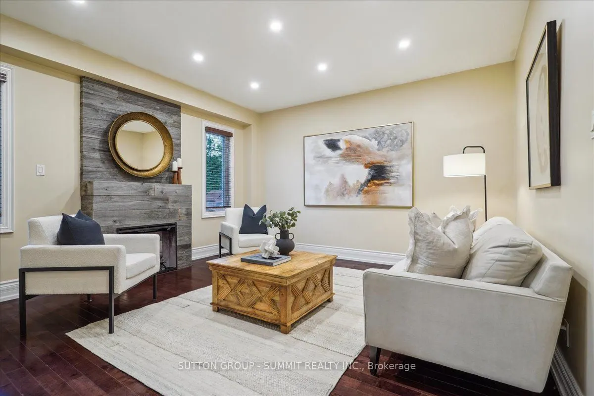 137 Eaglewood Boulevard